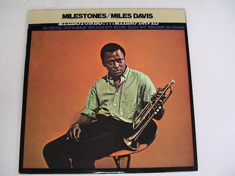 MILES DAVIS - Milestones - 33T