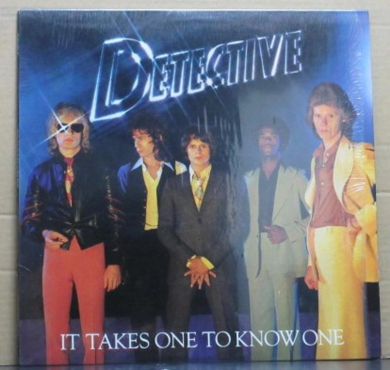 DETECTIVE/IT